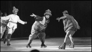 Freiburg: Stadthalle, Eisballett, Maharadscha, Günter Lorenz