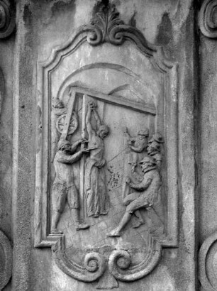 Johannes Sarkander Brunnen — Relief