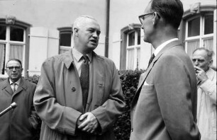 Chemiker; Mainau 4.7.; Verabschiedung der Nobelpreisträger; Graf Lennart Bernadotte und Prof. Lord Alexander Todd of Trumpington: Artturi I. Virtanen, Lord Alexander Todd of Trumpington, Graf Lennart Bernadotte, Otto Hahn