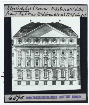 Znaim, Klosterbruck : Außenansicht, Mittelpavillon