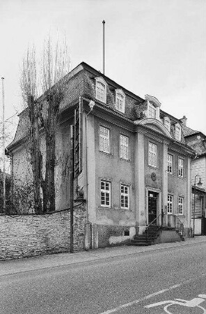 Ehem. fürstliches Beamtenhaus; Usingen, Obergasse 25