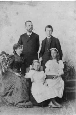 Familie Bach 1893