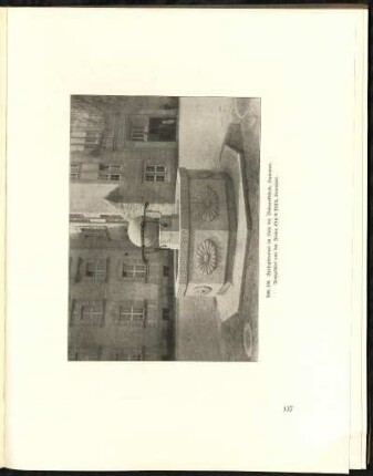 Abb. 156. Springbrunnen im Hofe der Bismarckschule, Hannover. Ausgeführt von der Firma Otte & Fölsch, Hannover.