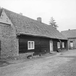 Jämlitz. Gehöft, Grüner Weg 5 (Ende 18. Jahrhundert). Hofansicht des Wohnhauses (Eingangsseite)