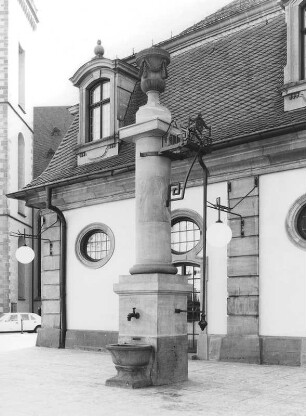 Goldener Brunnen (Brunnen); Frankfurt, An der Hauptwache