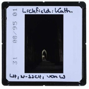 Lichfield, Kathedrale : Innenansicht nördliches Seitenschiff von Westen