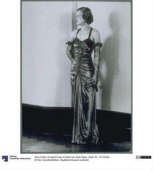 Irmgard Löwe in Kleid von Jean Patou