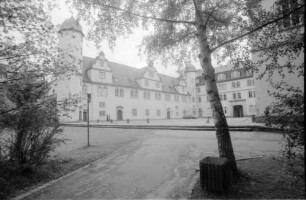 Rotenburg/Fulda: Schloss, Hofseite mit Turm