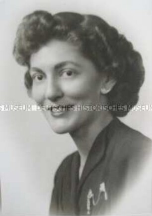 Porträt von Dorothy Haller