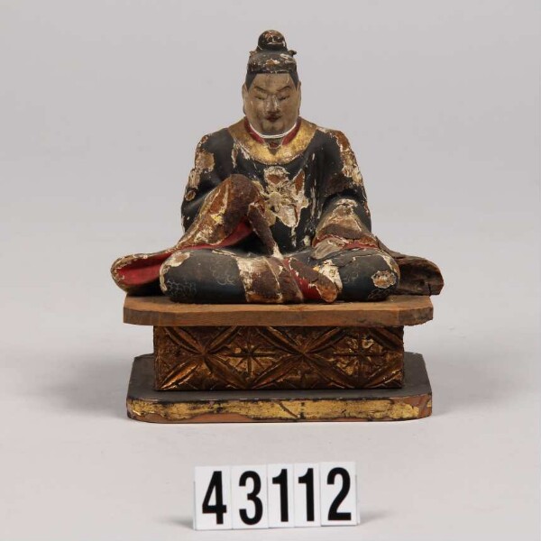 Shintō figure in the shape of a courtier