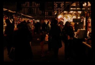 Weihnachtsmarkt 8.12.77.