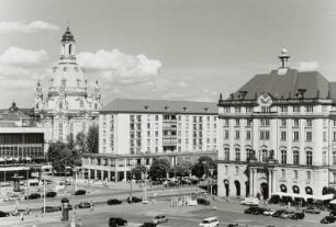 Haus Altmarkt : Blick aus dem 4. Obergeschoß des Wohn- und Geschäftshauses, Seestraße 2, über Altmarkt und Wilsdruffer Straße gegen Frauenkirche, Wohn- und Geschäftshaus und Haus Altmarkt