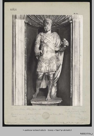 Skulpturen der Tribuna dell'Udienza : Großherzog Cosimo I. de'Medici