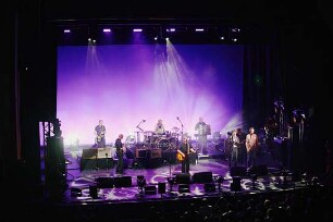 Element of Crime in Wenn es dunkel und kalt wird in Berlin