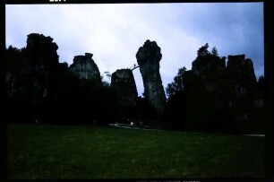 Horn-Bad Meinberg: Externsteine als Silhouette von Westen