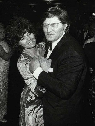 Günter Pfitzmmann und Ehefrau Lilo Giebken. Presseball 1973