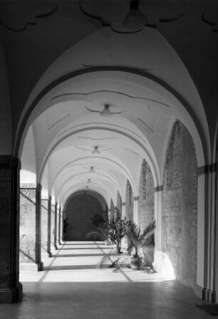Kloster Strahov — Kreuzgang