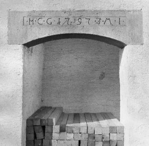 Sachteil: Kellerportal; Michelstadt, Schloßstraße 51