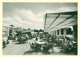 Tierpark Berlin, Sommergarten der Cafeteria