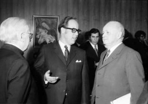 Freiburg: Katholische Akademie, Erzbischof Dr. Schäufele, Freiburg; Justizminister Dr. Schieler, Freiburg; Landtagspräsident Camill Wurz