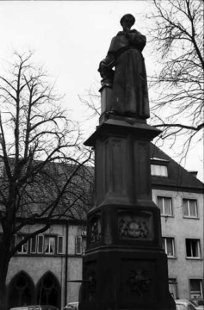 Freiburg i. Br.: Denkmal des Berthold Schwarz