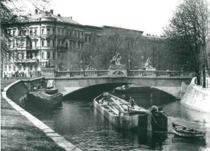 Alte Holzmann-Bauten, Herkules-Brücke, 1900