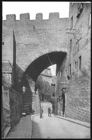 Meißen. Hohlweg mit Schlossbrücke