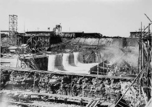 Kraftwerk Kochendorf, Erdbau, Betonbau