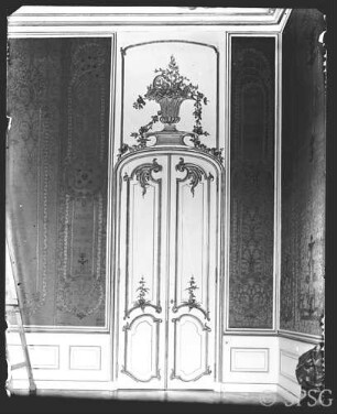 Potsdam, Neues Palais, Tressenzimmer, R.: 163, (gewöhnliches Speisezimmer) Westwand, Tür.