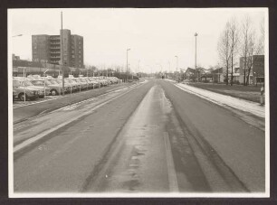 Bielefelder Straße (Blickrichutng Heidenoldendorf). Detmold. 1973