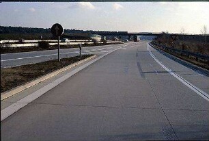 Ausfahrt aus Tangente Südost (Karlsruhe Richtung Heilbronn) zu Nebenfahrbahn Süd der A6 (Mannheim Richtung Heilbronn)