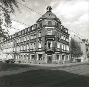 Dresden-Pieschen, Rehefelder Straße 10. Wohnhaus mit Laden (um 1900). Eckansicht mit Fassade Bürgerstraße