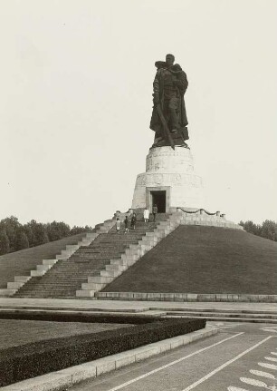 Sowjetisches Ehrenmal