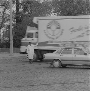 Dresden, Lennéplatz, manuelle Verkehrsregelung