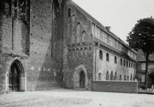 Prenzlau, Dominikanerkloster : Prenzlau. Dominikanerkloster. Klosterkirche und Klausur (Museum). Ansicht von Nordwesten