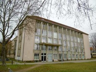 Dresden: Studentenwohnheim Güntzstraße 28/28a