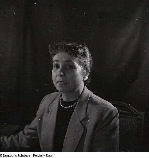 Portraitserie Charlotte Stephan