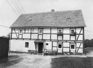 Cotta-Großcotta (Kreis Pirna). Gehöft Nummer 3 : Cotta-Großcotta (Kreis Pirna). Gehöft Nummer 3. Wohnhaus (1801/1850). Hofseite