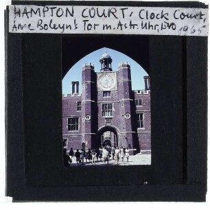London, Hampton Court : Clock Court, Anne Boleyn Tor