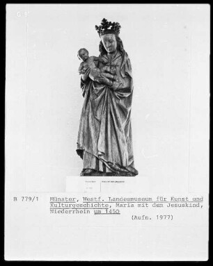 Stehende Muttergottes mit dem Jesuskind