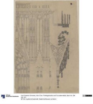 Köln. Dom. Portalgebäude und Fassadendetail