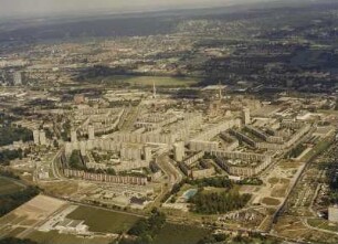 Stadtteilansicht mit Dohnaer Straße ( F 172) und Langem Weg