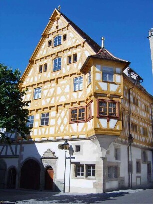 Stadtansicht - Wimpelinhof-Hauptbau in Fachwerk von Nordosten mit doppelstöckigem Eckerker