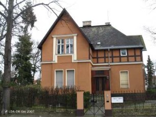Landhaus & Remise; Berlin, Charlottenburg-Wilmersdorf