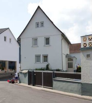 Pohlheim, Bachstraße 8