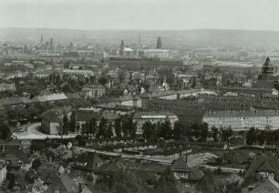 Dresden-Plauen. Blick vom Fichteturm in J.-G.-Fichte-Park nach Nordosten