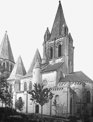 Loches, St. Ours