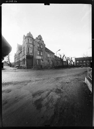 Weinböhla, Kirchplatz 2. Zentralgasthof (um 1905). Eckansicht von Nordost