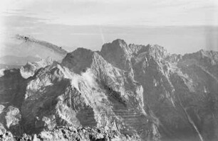 Bergmassiv : Bergspitzen eines Gebirgsmassivs.