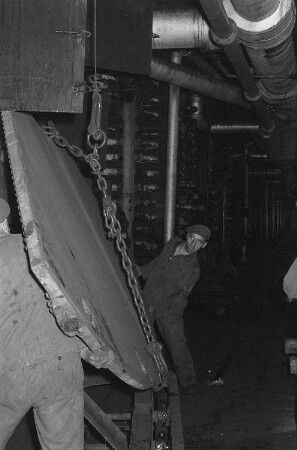 Arbeiter im VEB Braunkohlewerk Borna